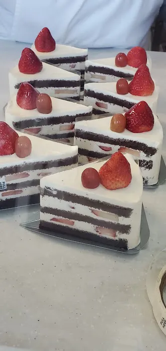 Paris Baguette Picture 2