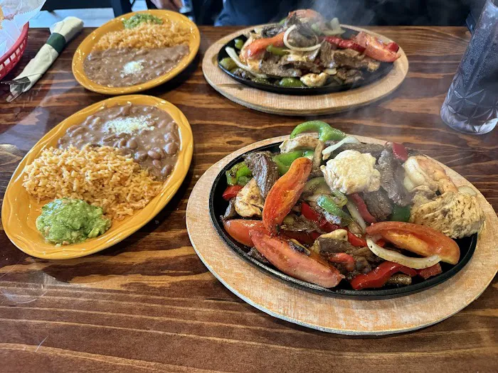 El Poblano Bar & Grill Picture 5