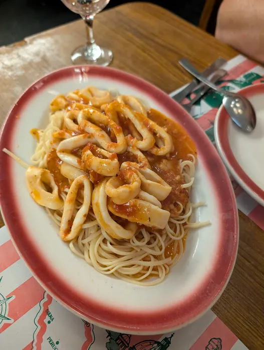 La Manda’s Restaurant Picture 7