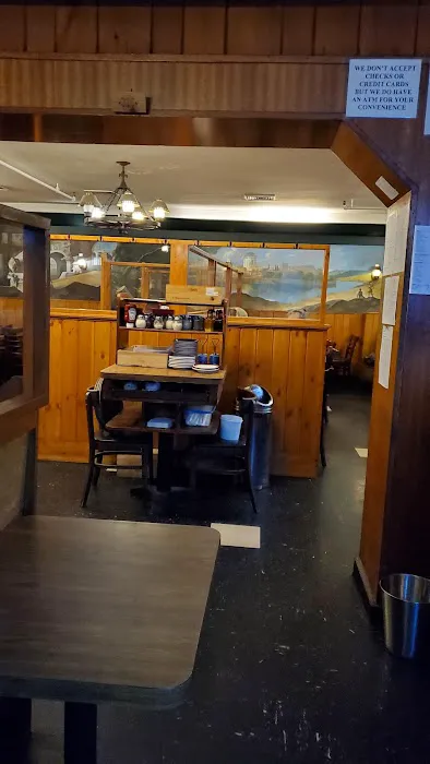 La Manda’s Restaurant Picture 4