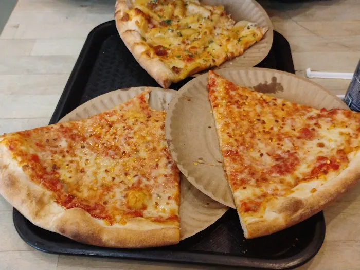 Planet Pizza Picture 3