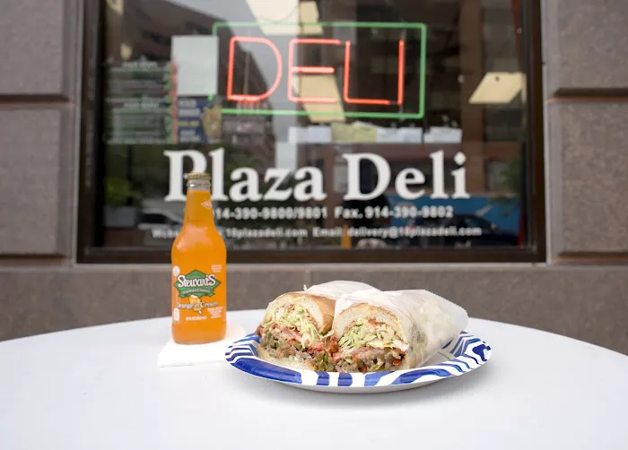 Plaza Deli Picture 4