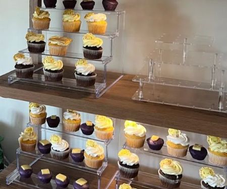 Amy’s Custom Cupcakes ( NOT A STORE FRONT)