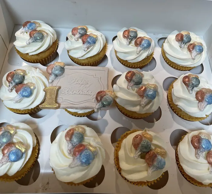 Amy’s Custom Cupcakes ( NOT A STORE FRONT) Picture 10