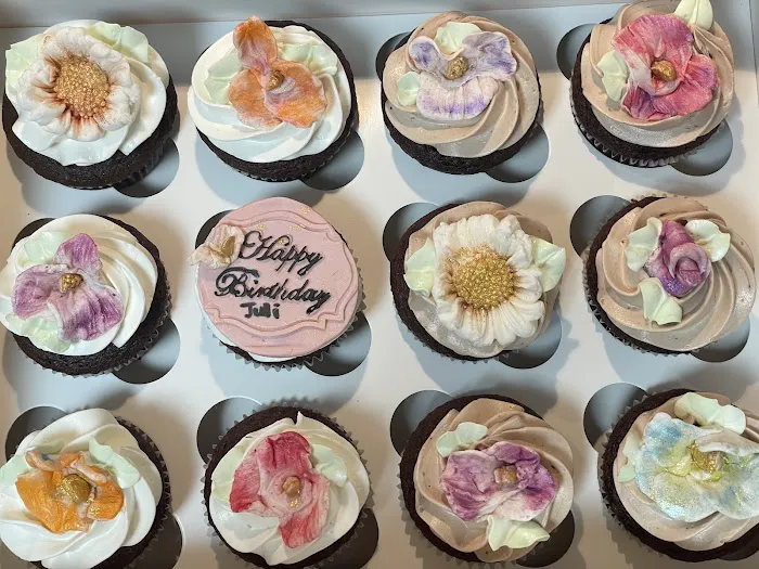 Amy’s Custom Cupcakes ( NOT A STORE FRONT) Picture 3