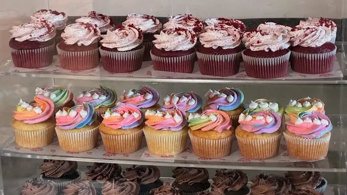 Amy’s Custom Cupcakes ( NOT A STORE FRONT) Picture 2