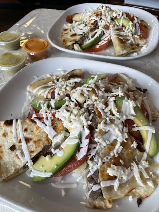 Mis 3 Rositas Deli Restaurant Picture 8
