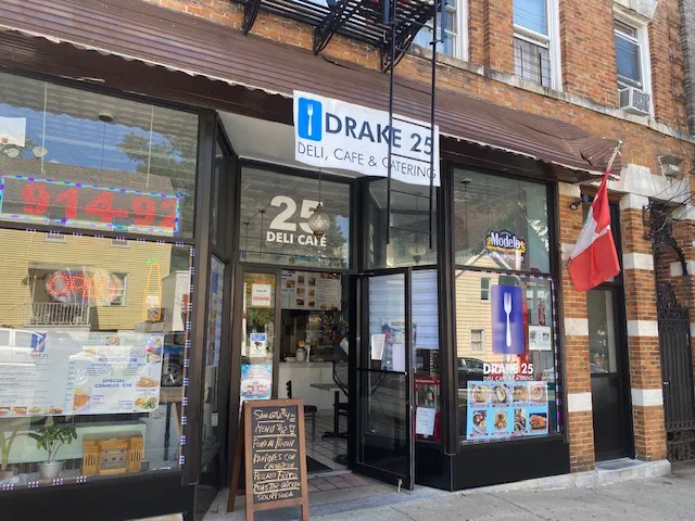 Drake 25 Restaurant & Deli Picture 2