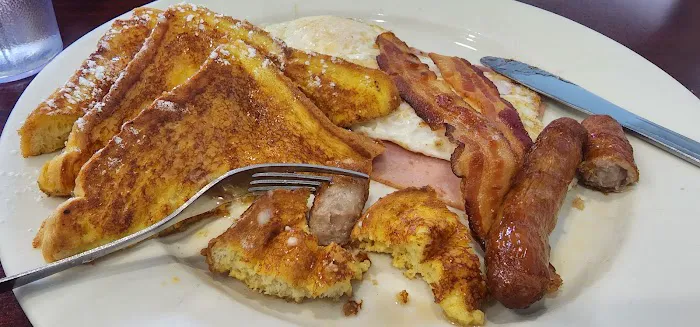 Shore Road Diner Picture 4