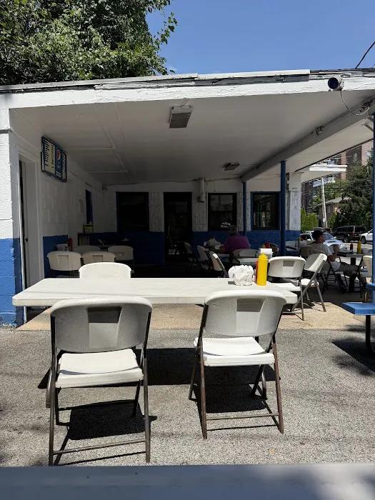 Leno's Clam Bar Picture 6