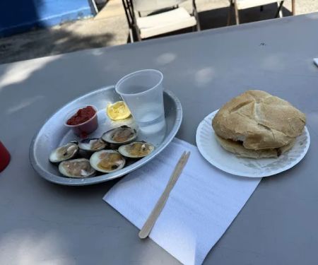 Leno's Clam Bar