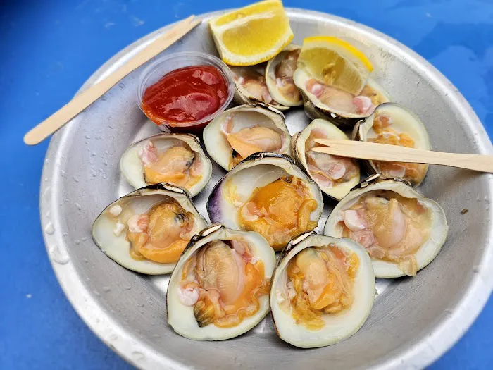 Leno's Clam Bar Picture 7