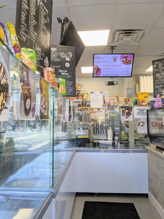 La Esquinita NY - New York Style Deli & Ice Cream Picture 5