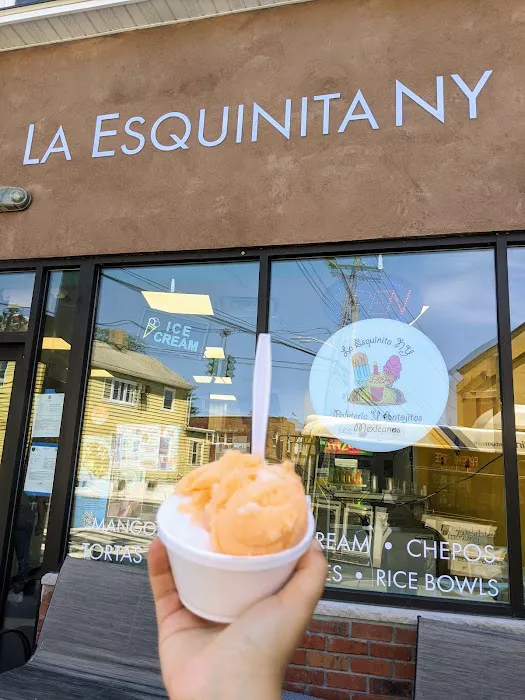La Esquinita NY - New York Style Deli & Ice Cream Picture 6