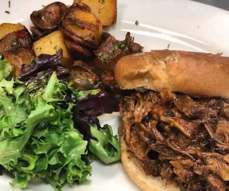 MiNi's Restaurant & Catering Co.