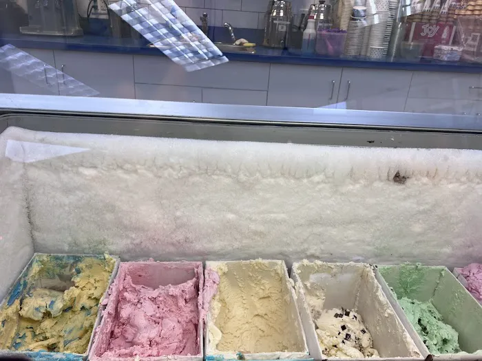 Longford's Ice Cream Larchmont Picture 7