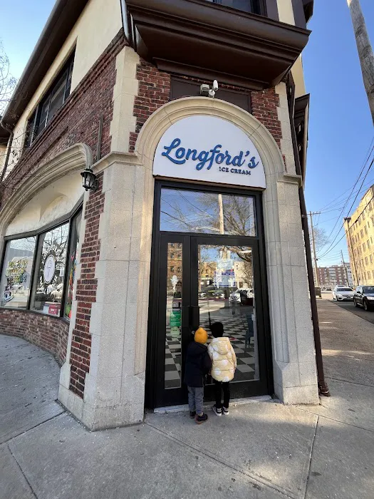 Longford's Ice Cream Larchmont Picture 6