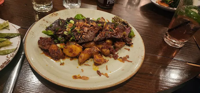 Village Social Kitchen & Bar Picture 5