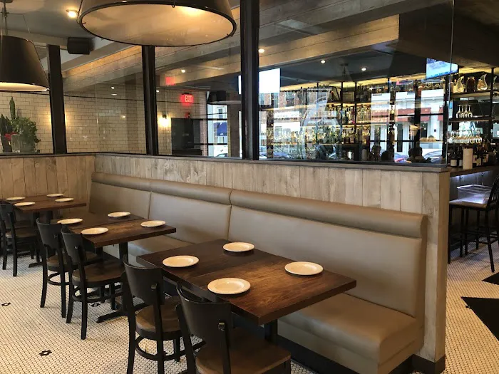 Village Social Kitchen & Bar Picture 10