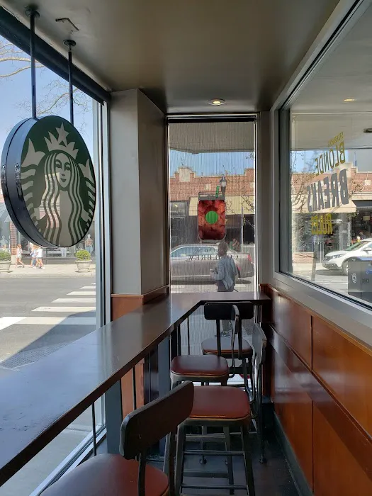 Starbucks Picture 7