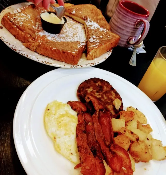 Poppy's Cafe Picture 8