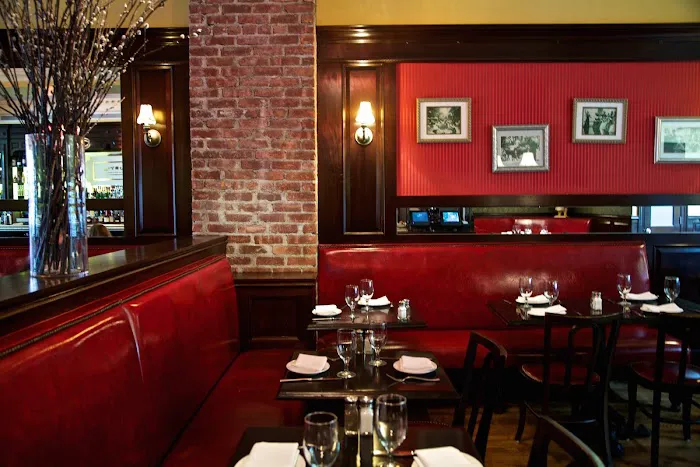 Ruby's Oyster Bar & Bistro Picture 1