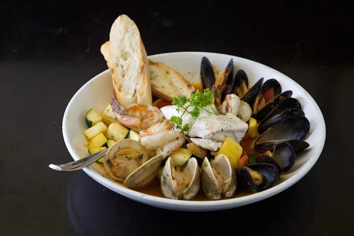 Ruby's Oyster Bar & Bistro Picture 2
