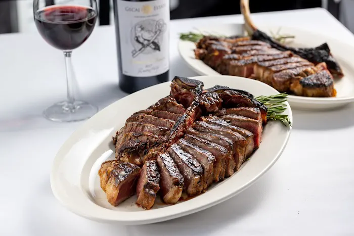 Averna Italian Steakhouse Picture 1