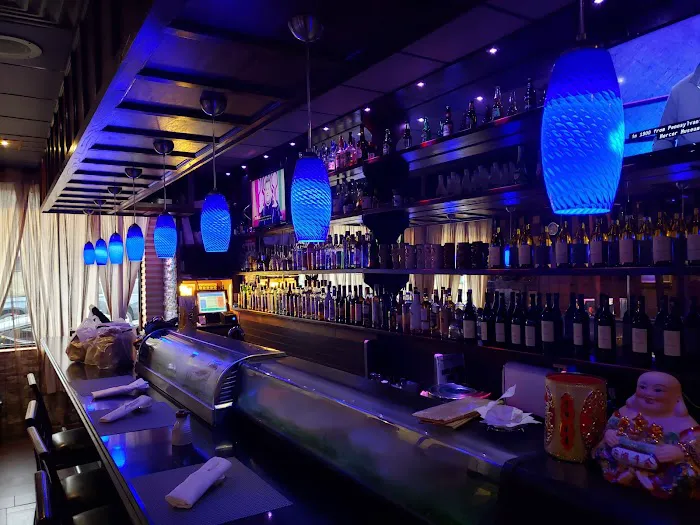 Ruka Asian Fusion Sushi & Lounge Picture 7
