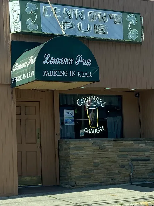 Lennon's Pub Picture 8