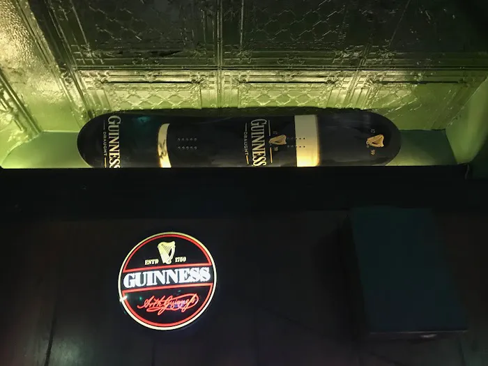 Lennon's Pub Picture 5