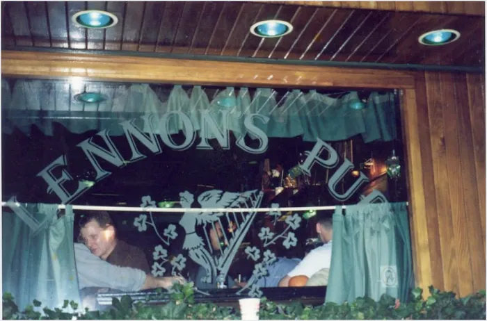Lennon's Pub Picture 7