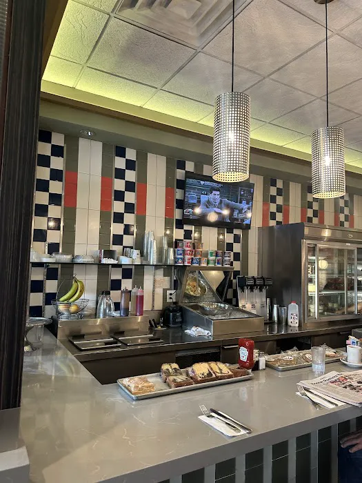 Port Washington Diner Picture 9
