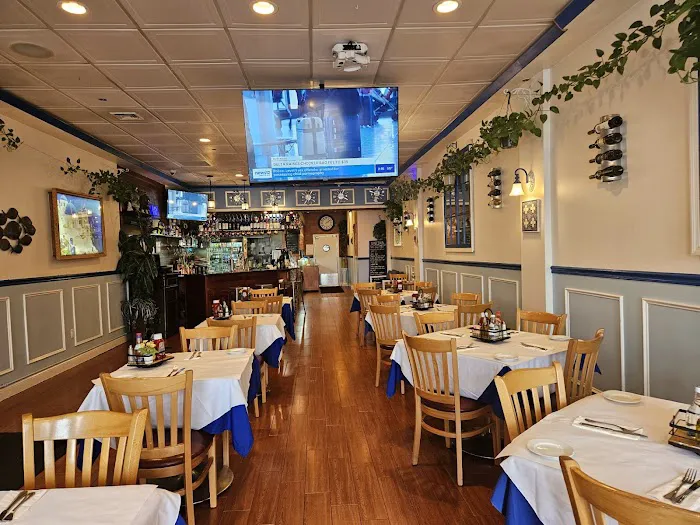 Yummy Gyro Restaurant Picture 6