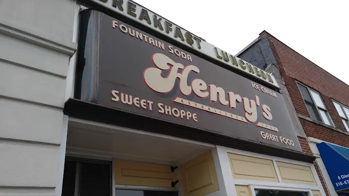 Henry's Confectionery Picture 9