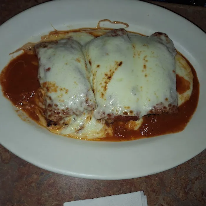 La Famiglia Pizzeria & Restaurant Picture 2