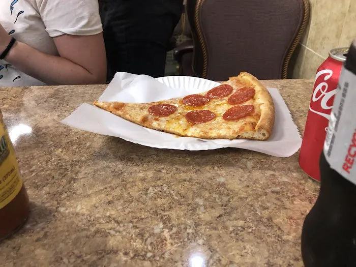 Dominik Pizza Picture 5