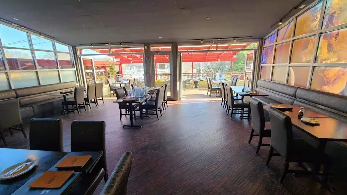 Sweet Mandarin Asian Bistro Picture 1