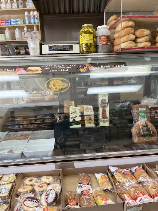 N & J Deli Grocery Picture 2