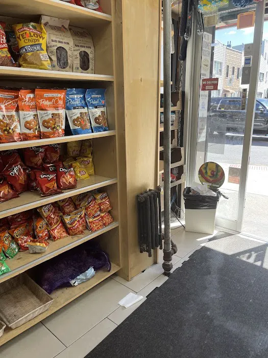 N & J Deli Grocery Picture 6