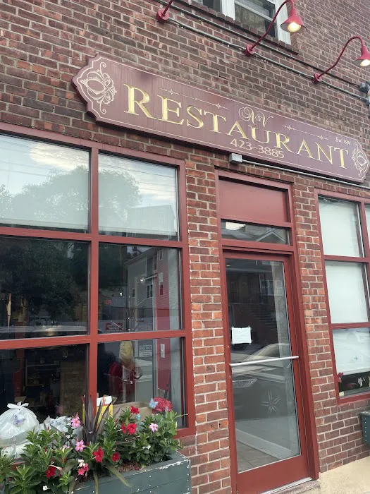 A & V Pizzeria Picture 9