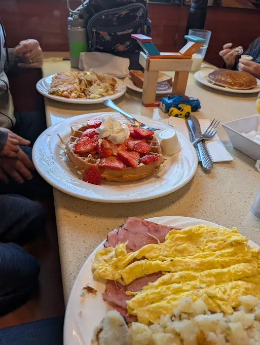 Seven Brothers Diner Picture 8