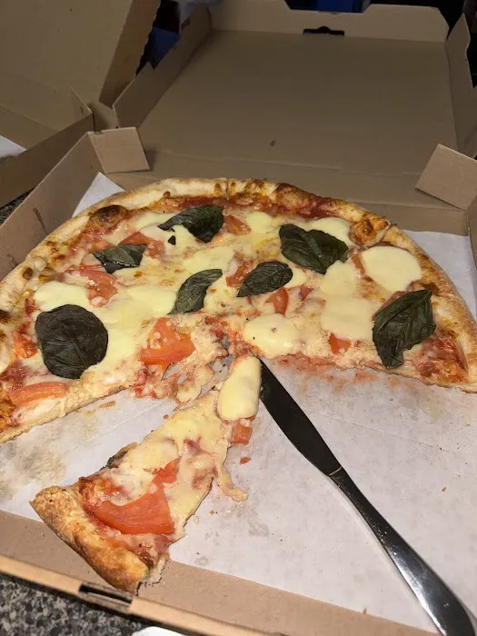 PIZZA PIZZA Picture 6