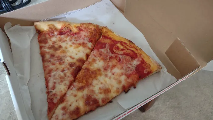 Petrillo's Deli & Pizzeria Picture 3