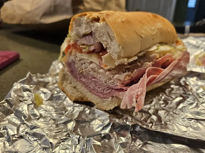 Petrillo's Deli & Pizzeria Picture 6