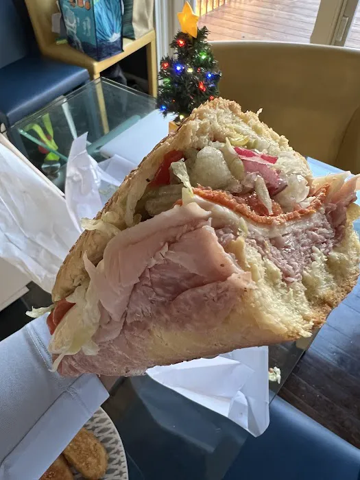 Petrillo's Deli & Pizzeria Picture 1