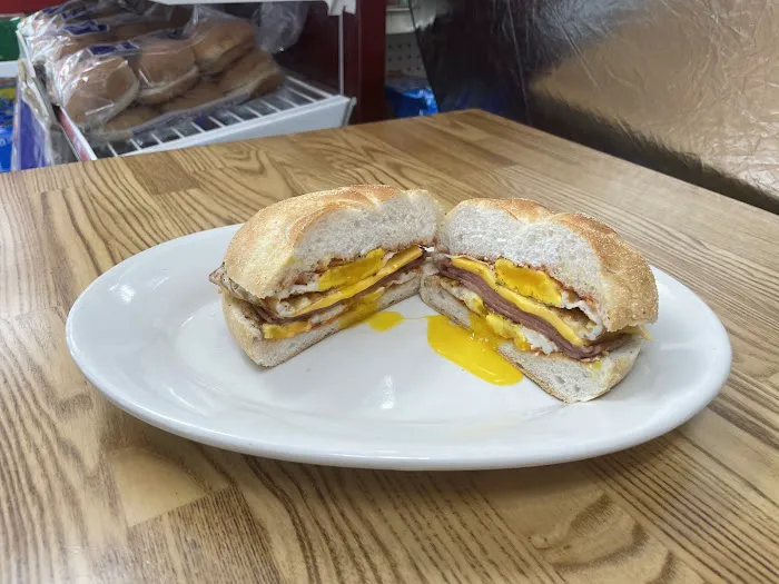 Kenny's Cafe & Grill Picture 9