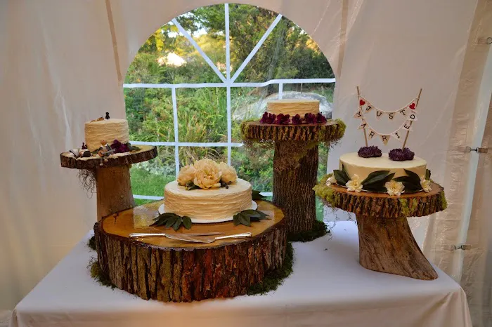 Despina's Cream Bakery Picture 3