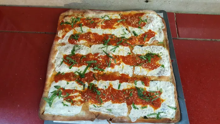 Cousin's Pizza Picture 5