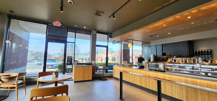Starbucks Picture 9